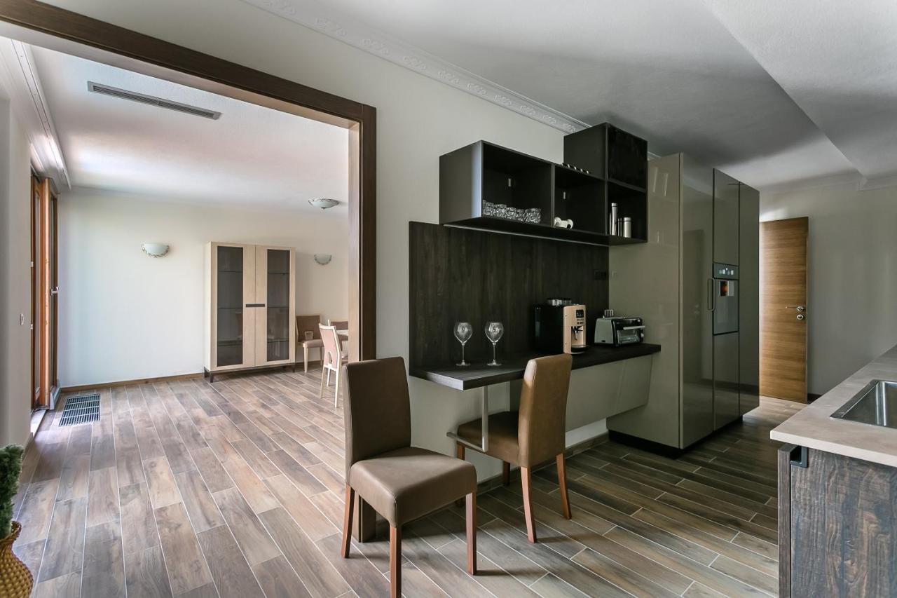 Villa Semiramis 蒂瓦特 外观 照片