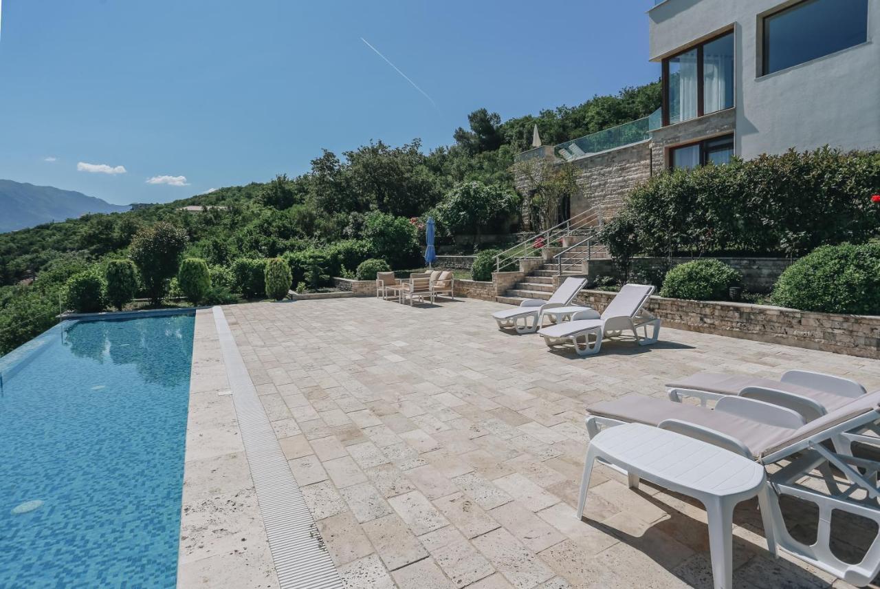 Villa Semiramis 蒂瓦特 外观 照片