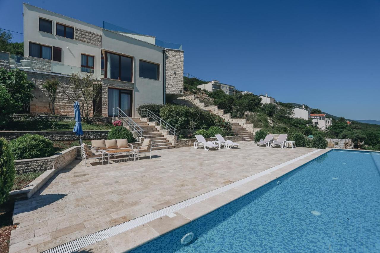 Villa Semiramis 蒂瓦特 外观 照片