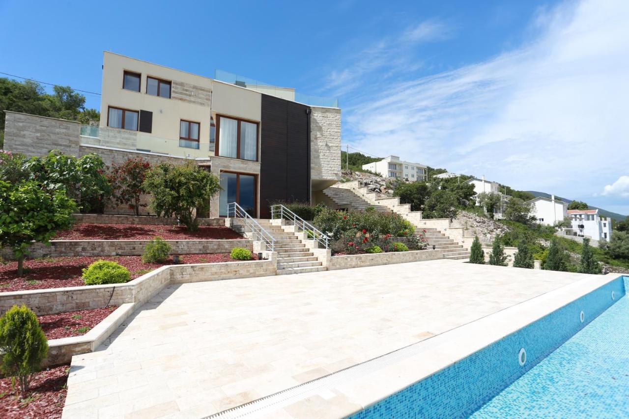 Villa Semiramis 蒂瓦特 外观 照片