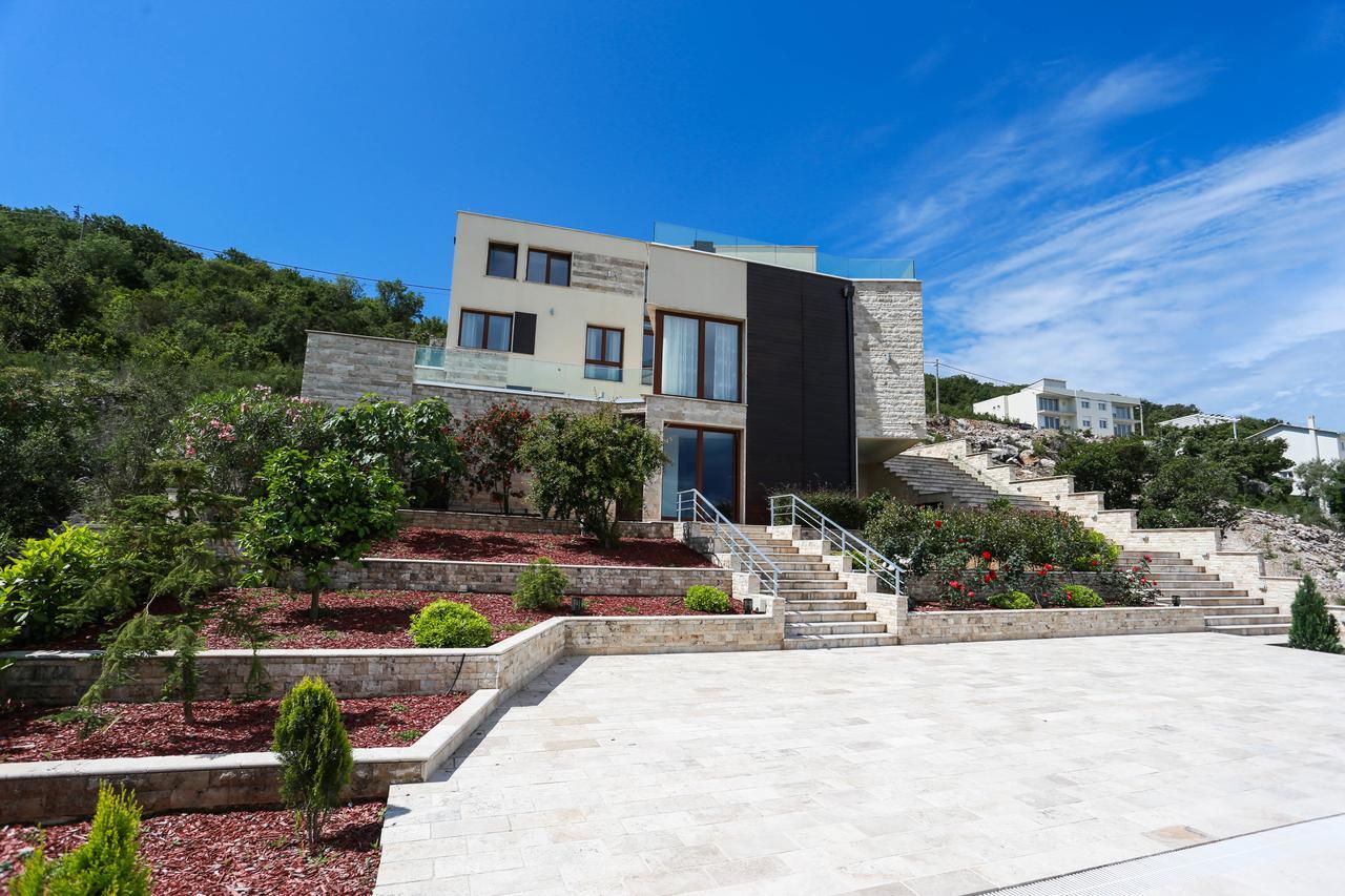 Villa Semiramis 蒂瓦特 外观 照片